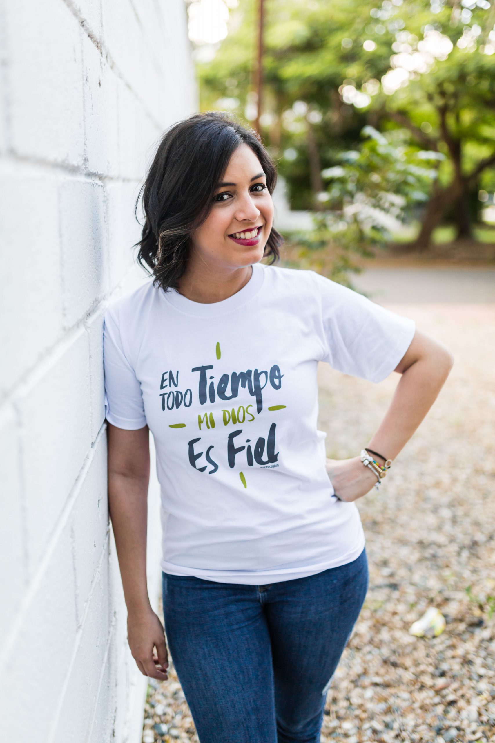 T-Shirt Dios Es Fiel – Celinés Díaz • Oficial